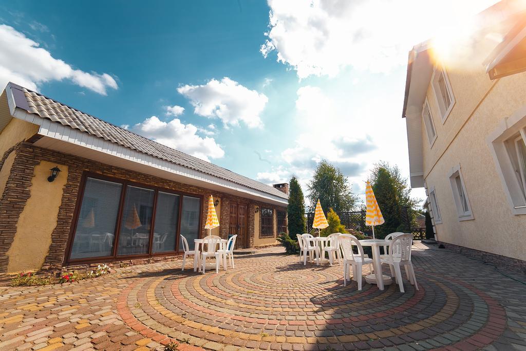 Usadba Slavnaya Hotel Mukhavets Exterior photo